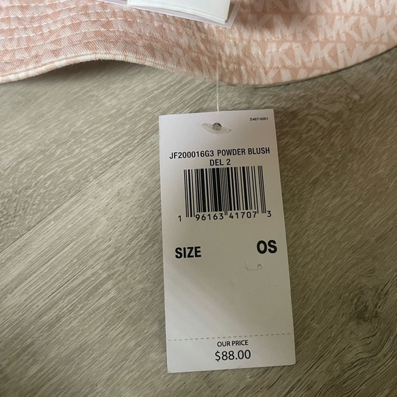 Michael Kors Powder Blush Bucket Hat - Picture 4 of 4